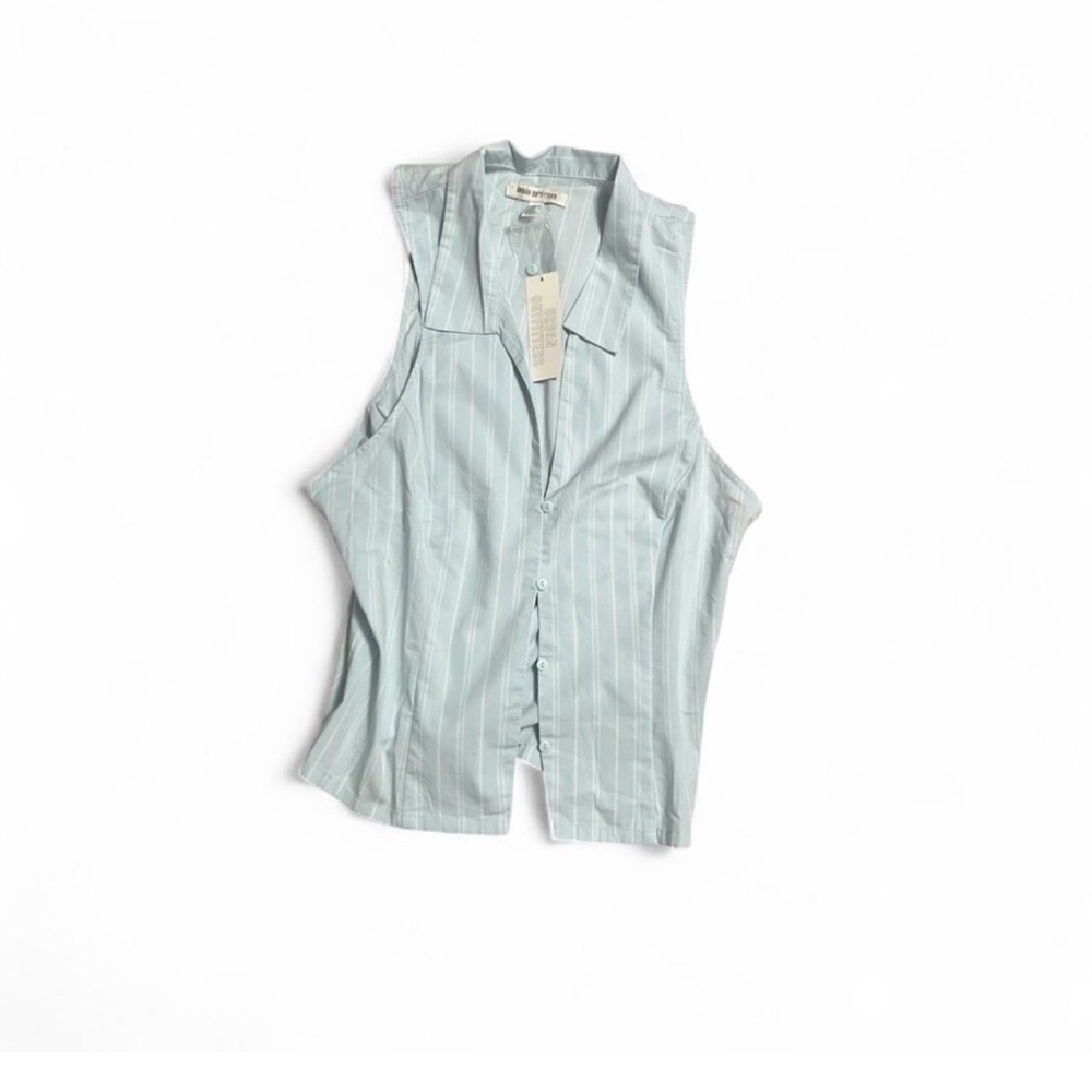 Urban Outfitters Light Blue Button Down sleeveless New with tags